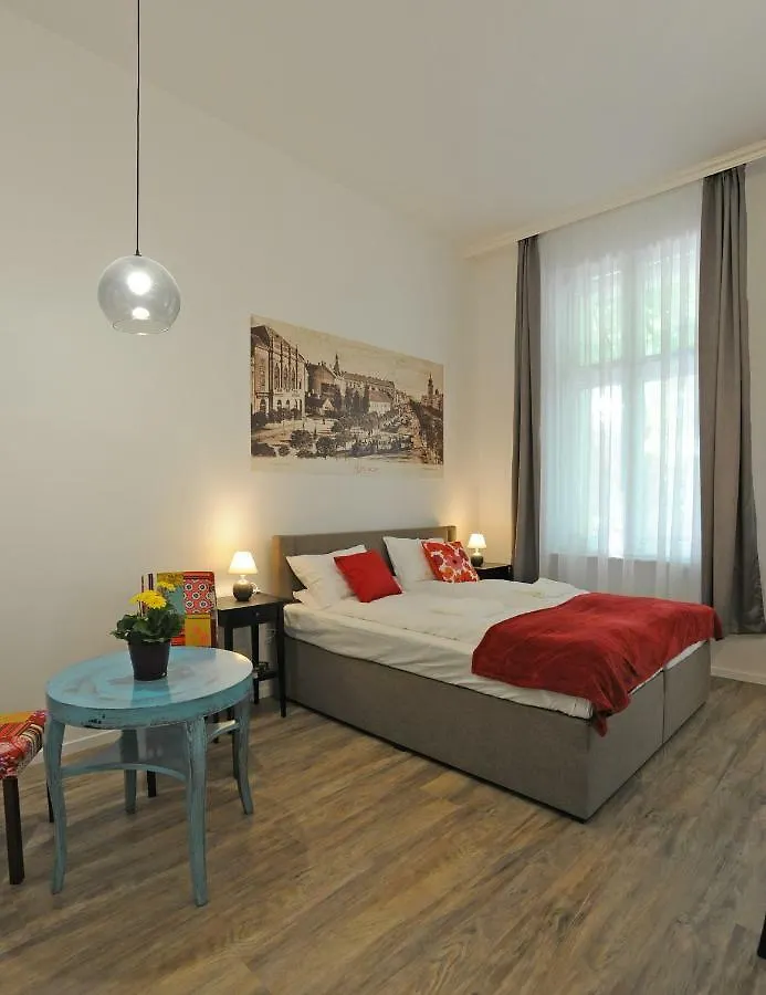 Apartament M37 Apartman Debreţin