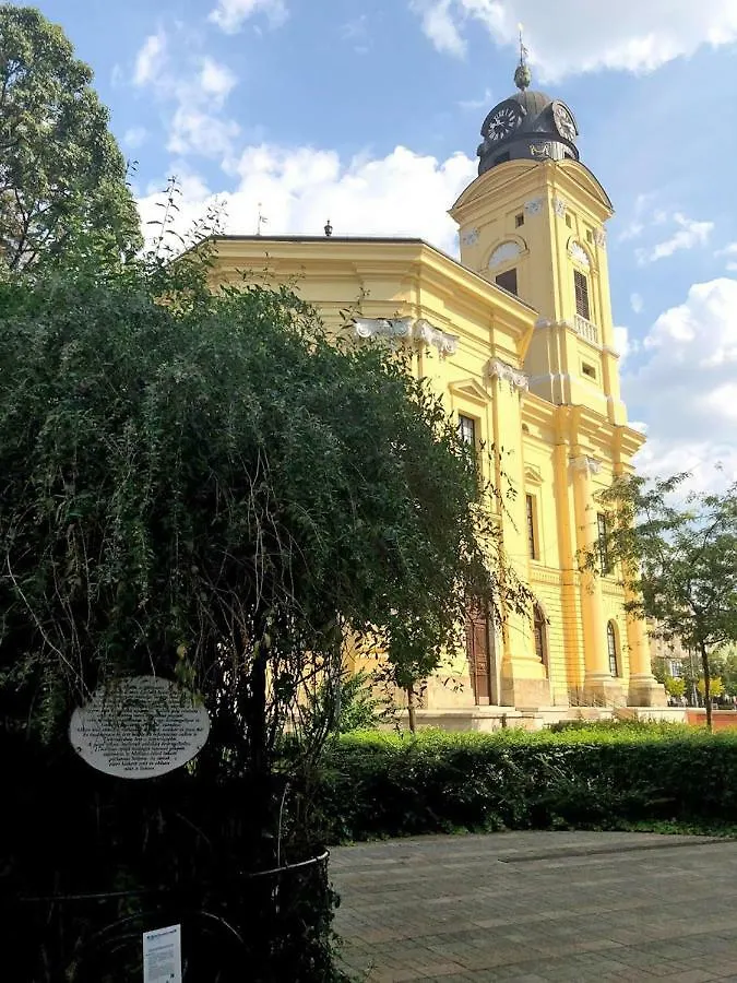 M37 Apartman Debreţin 0*,  Ungaria